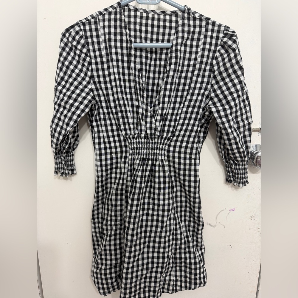 SHEIN Black and White Gingham V-Neck Smocked Waist Dress